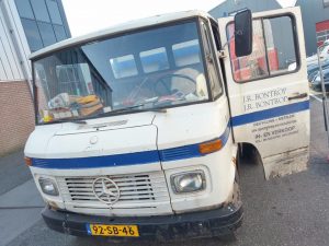 auto van Bontrop oud ijzer bontrop oud ijzer
